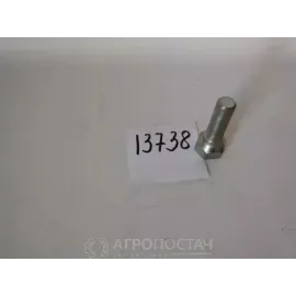 Болт кріплення колеса