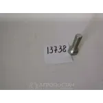 Болт кріплення колеса