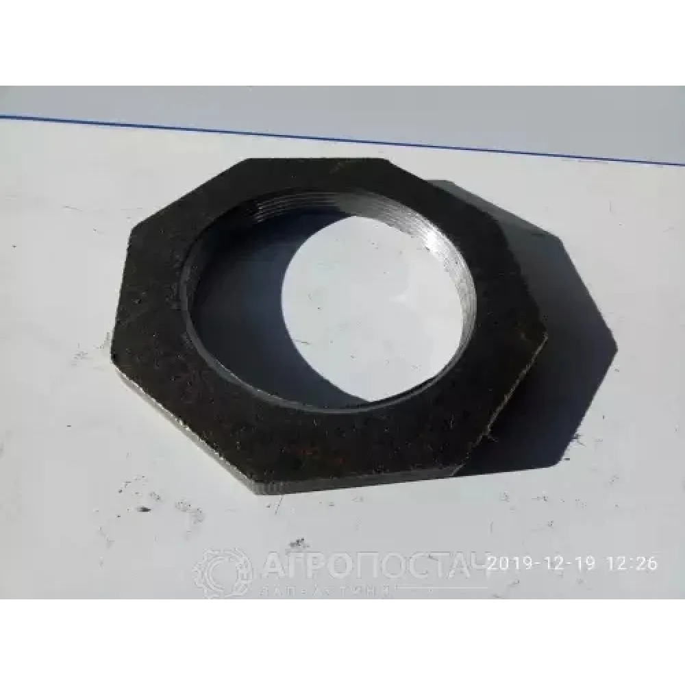 Гайка ступицы