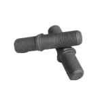 Шпилька правая ступицы колеса