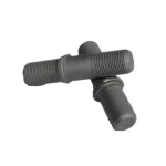 Шпилька ступицы колеса с гайкой