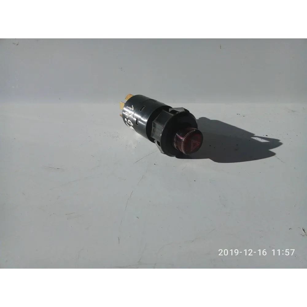 Вимикач аварійної сигналізації 24 В ВК ВК-422