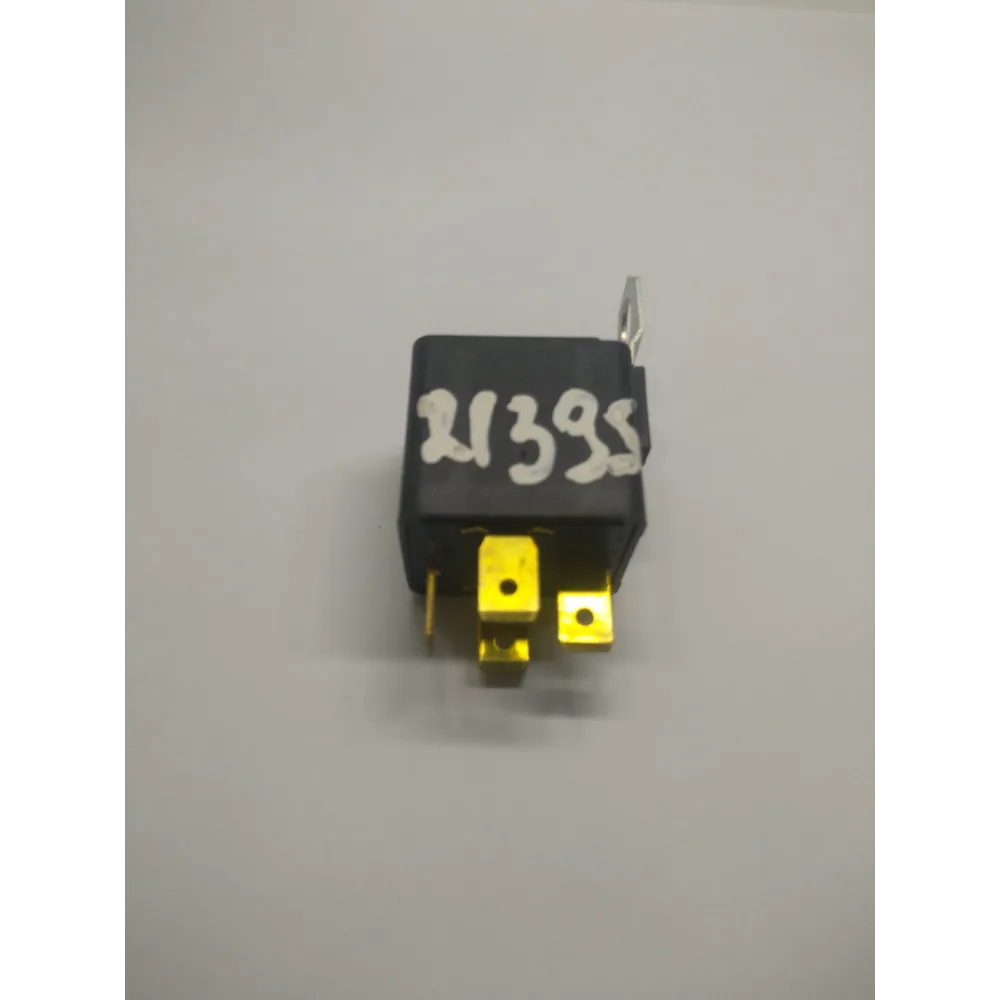 Реле електродвигуна обігрівача 24 В чотириконтактне 751.3777.000-10