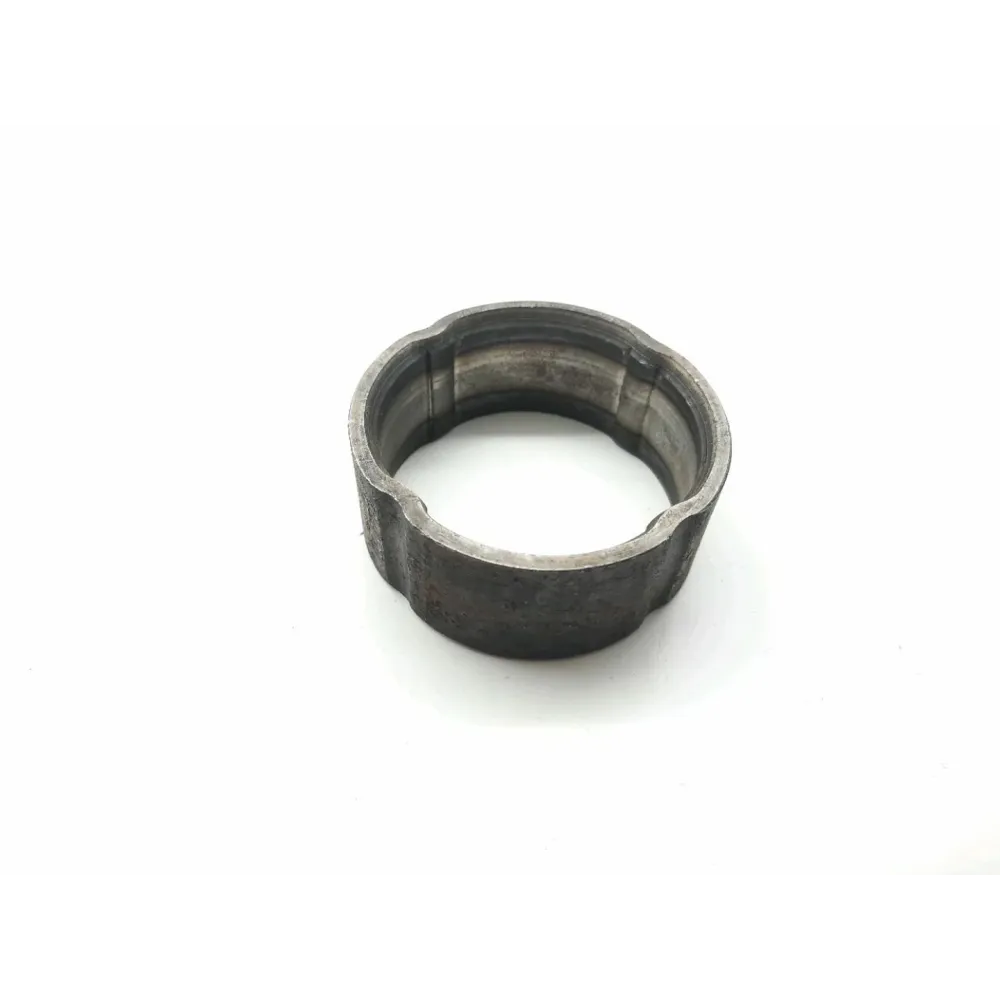 Втулка КПП розпірна 77.37.153-2 ВгТЗ ДТ-75