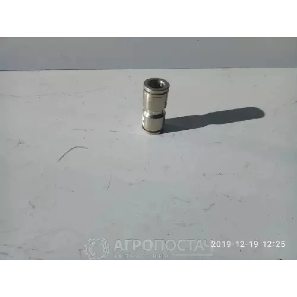 Соединение трубок резьбовое металлическое PE PUC