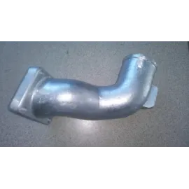 Патрубок нижнего бачка