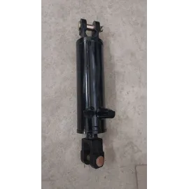 Циліндр керування навісним обладнанням старого зразка