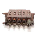 Розподільник п'ятисекційний механічний