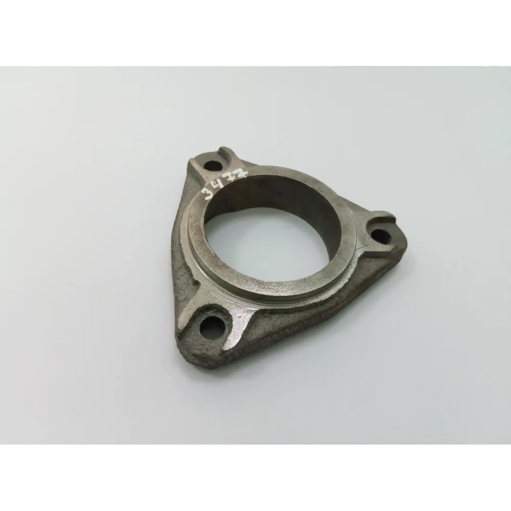 Корпус подшипника выгрузного шнека на 3 отверстия под подшипник Н 027.104