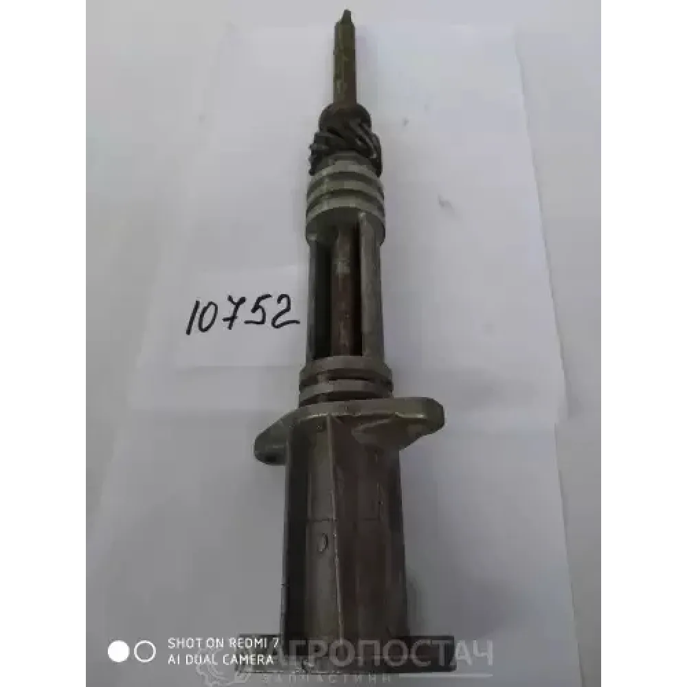 Привід розподільника запалювання оливного насосу 130-1016020 ЗІЛ 130