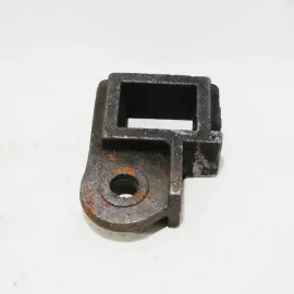 Кронштейн правий приварний під кутовим