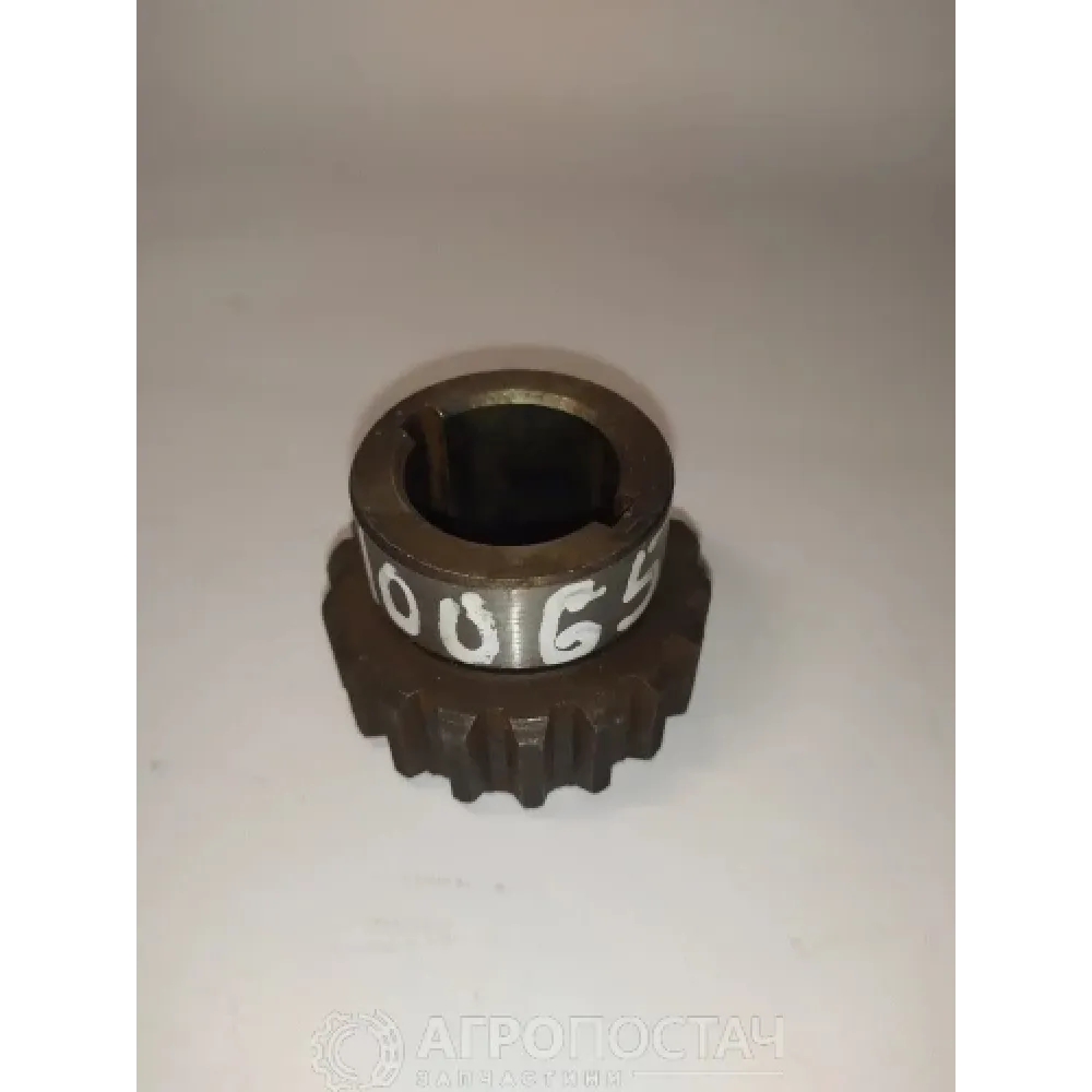 Ступица ведомого диска СШ20.21.135 ВТЗ T-25A, ЛТЗ T-16, ЛТЗ T-25, ХТЗ 2511