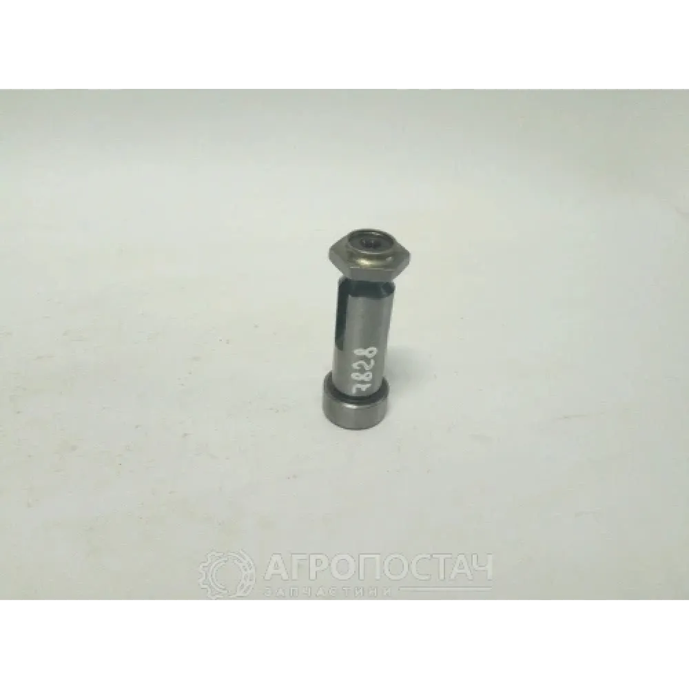 Ось шестерни промежуточной раздаточной коробки с гайкой 52-1802094РН