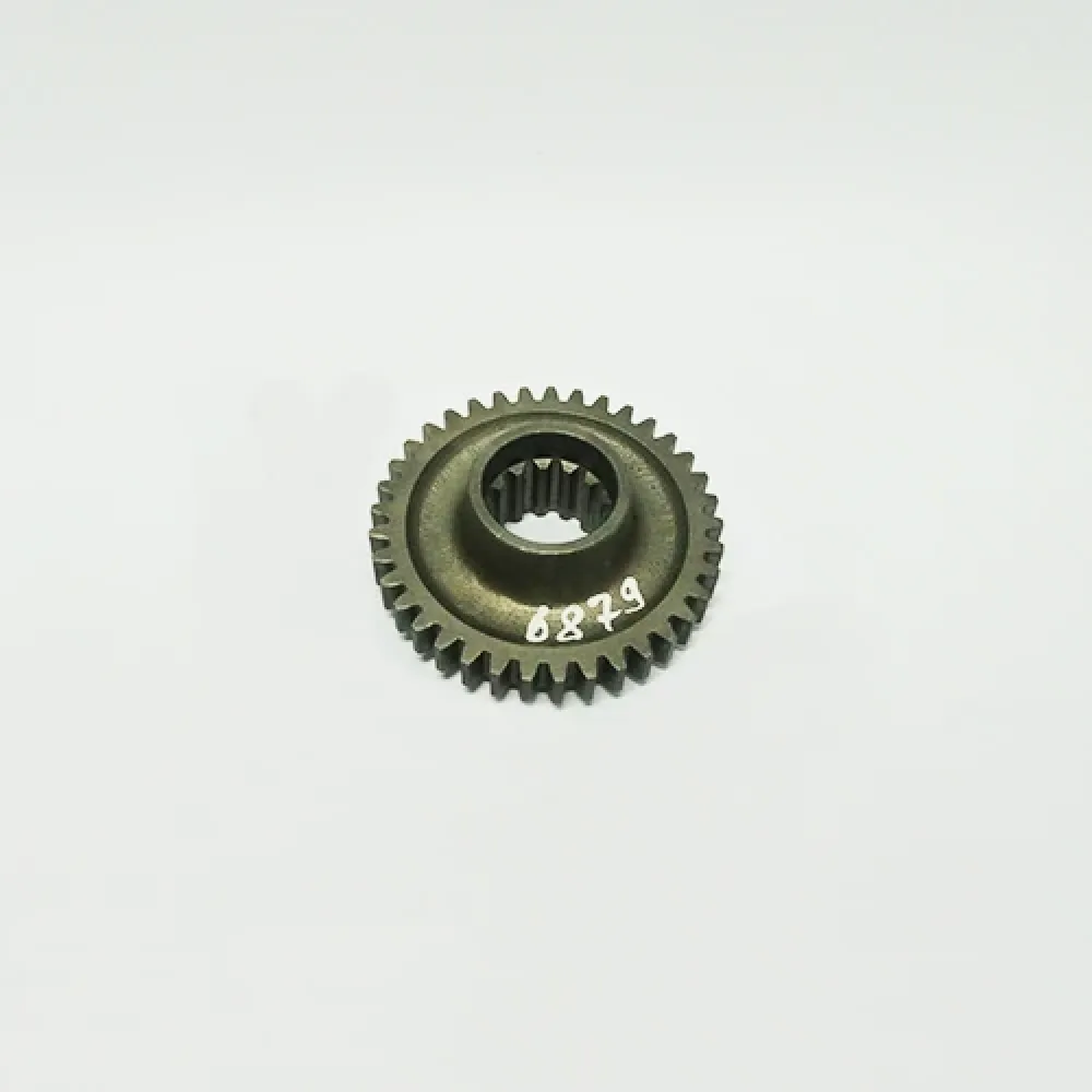 Шестерня ведома реверс-редуктора