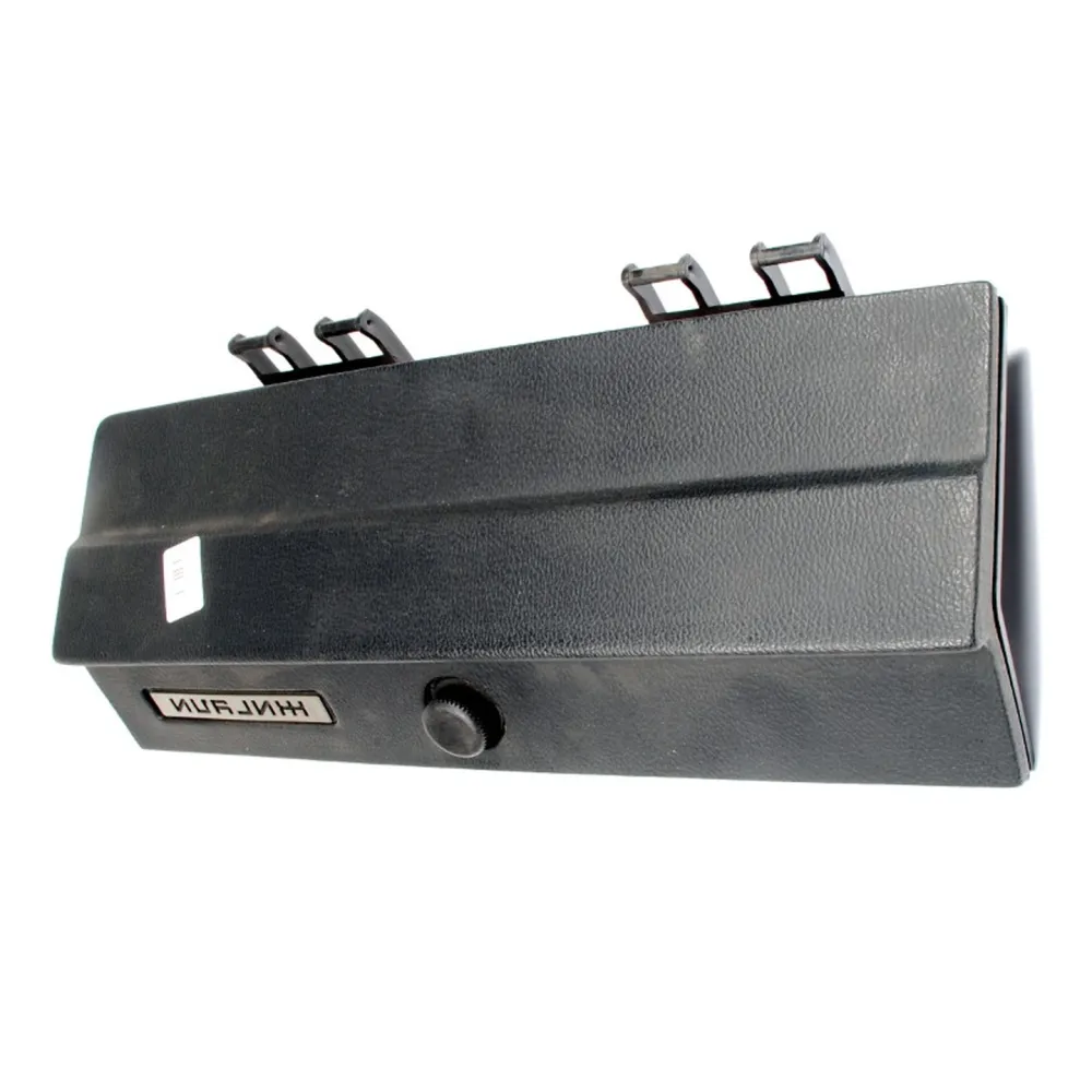 Крышка вещевого ящика 2105-5303020 ВАЗ 2101