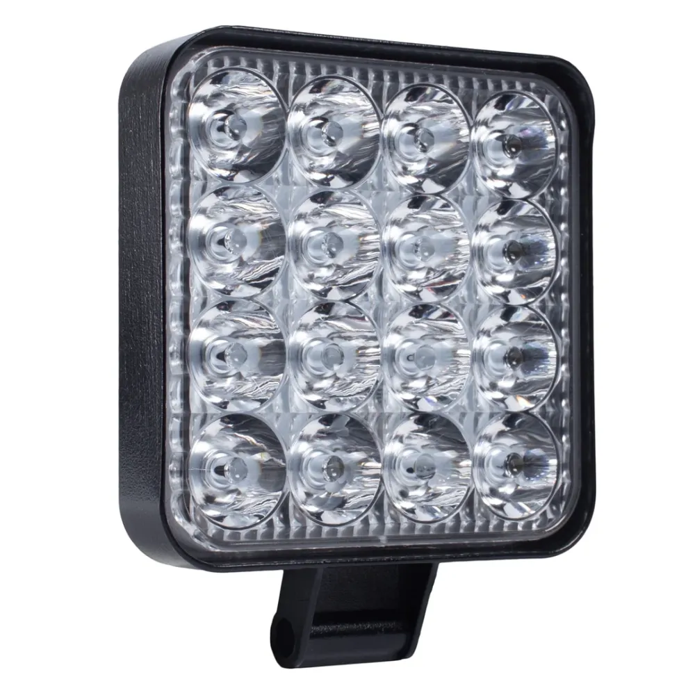 Фара LED квадратная металлическая с широким лучем