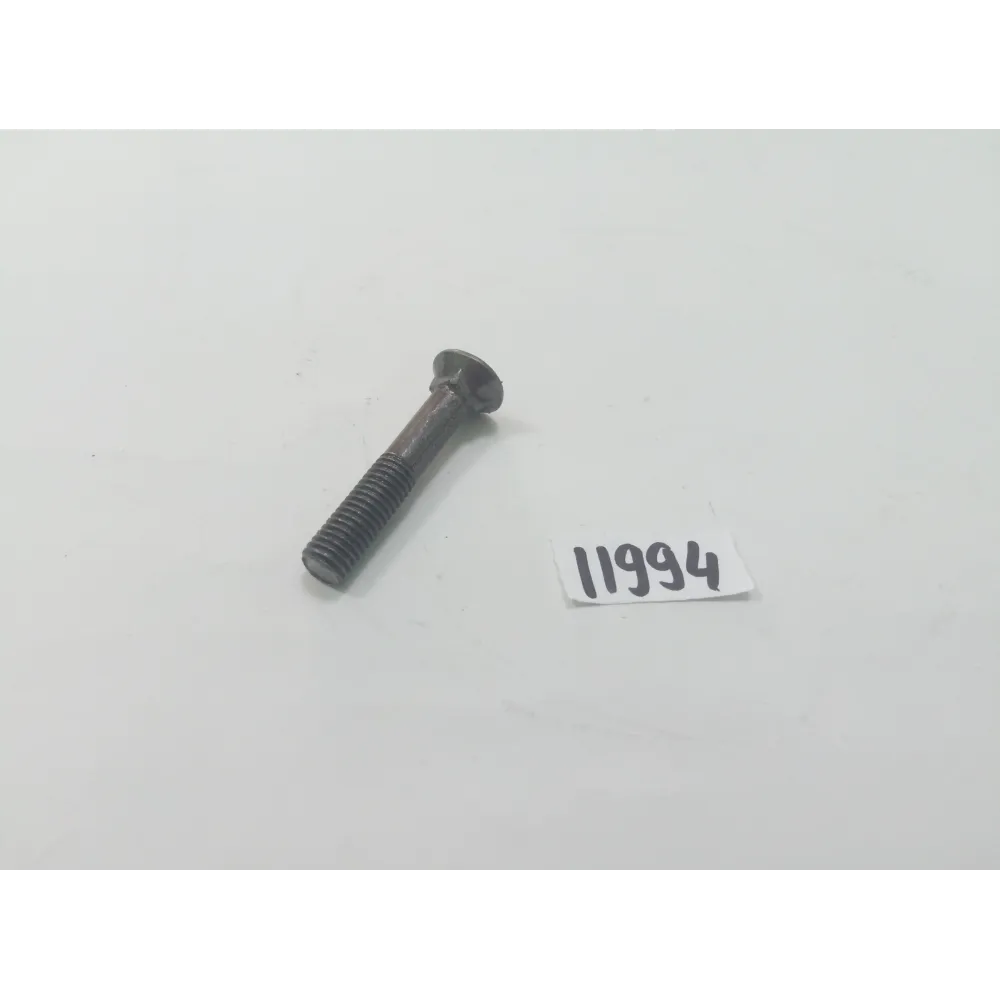 Болт кріплення лапи