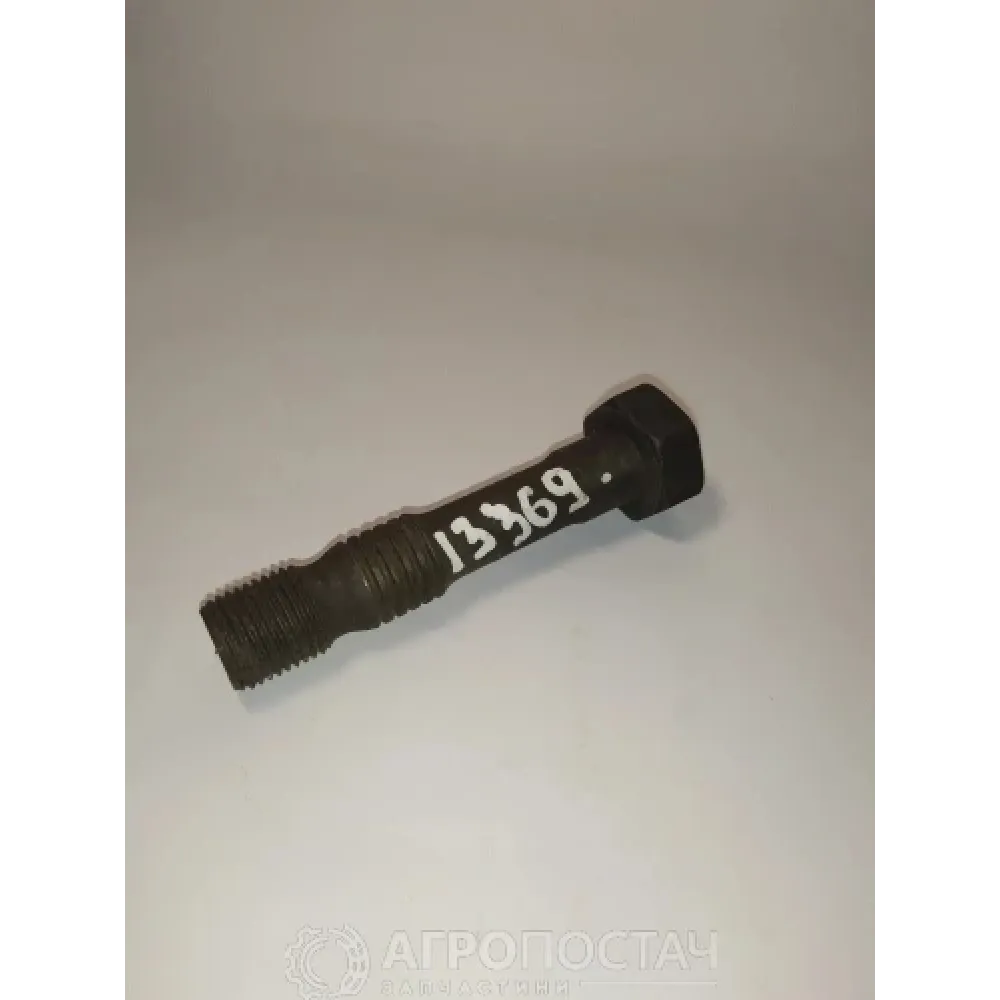 Болт шатуна