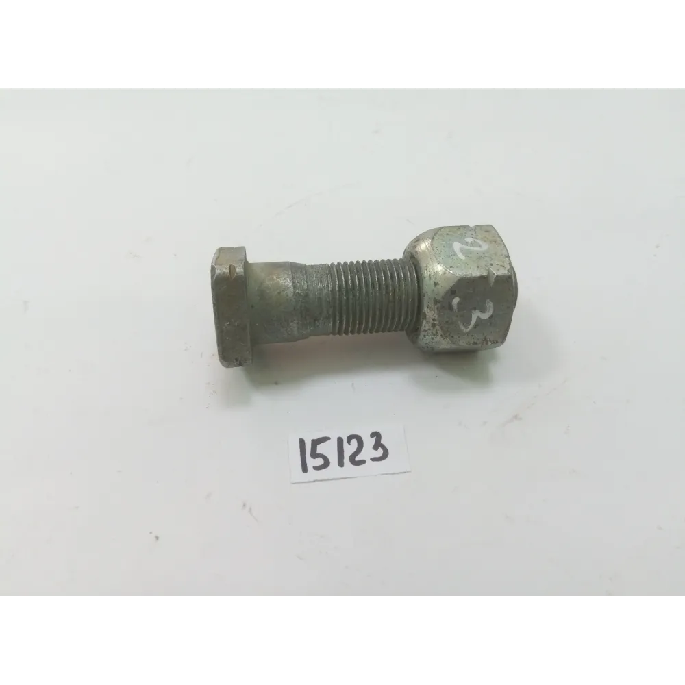 Болт колеса передній лівий з гайкою