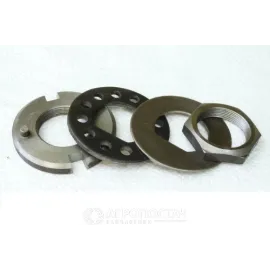 Гайка ступиці в зборі