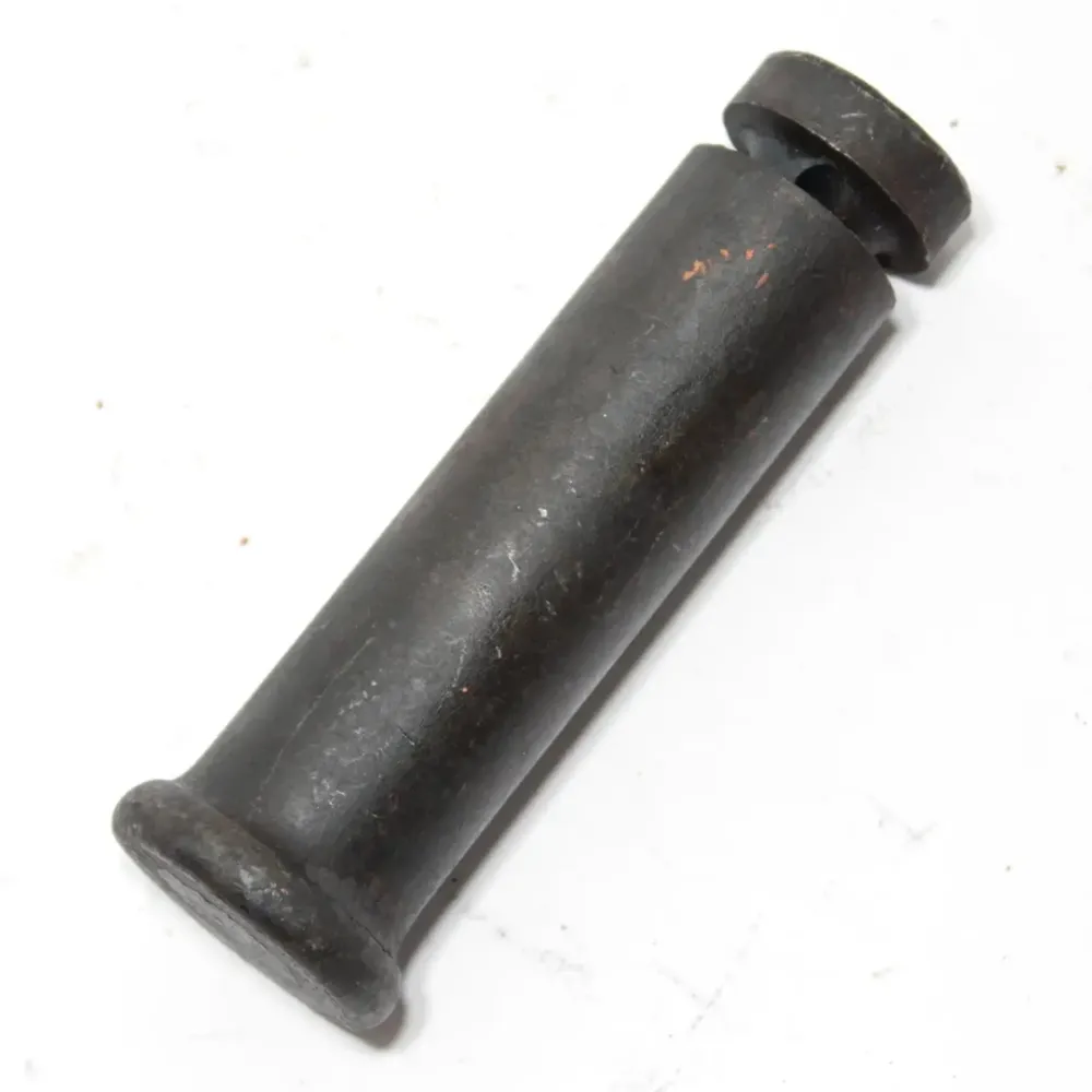 Палець поперечки причіпного пристрою