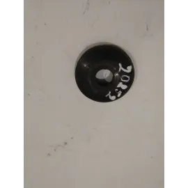 Шайба притискна