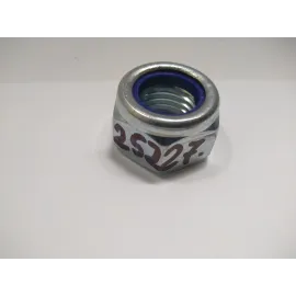 Гайка шестигранна з пластиковим кільцем