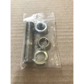 Шпилька півосі з гайкою