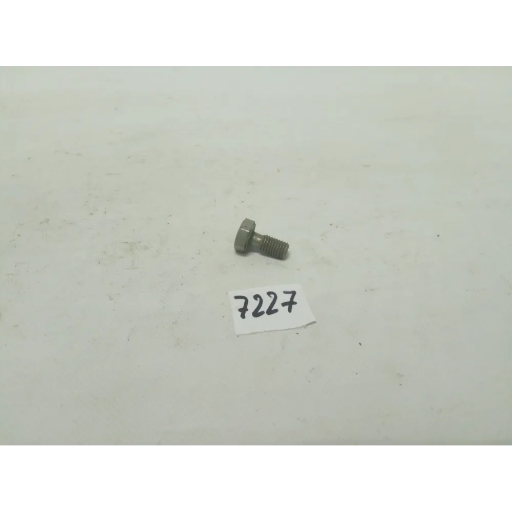 Болт штуцера