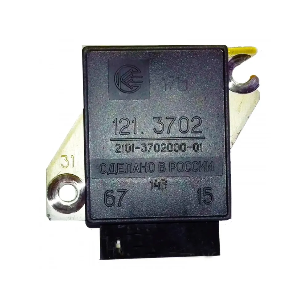 Регулятор напруги штекерний 14 В 121.3702 ВАЗ 2101