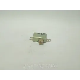 Регулятор напруги штекерний 14 В