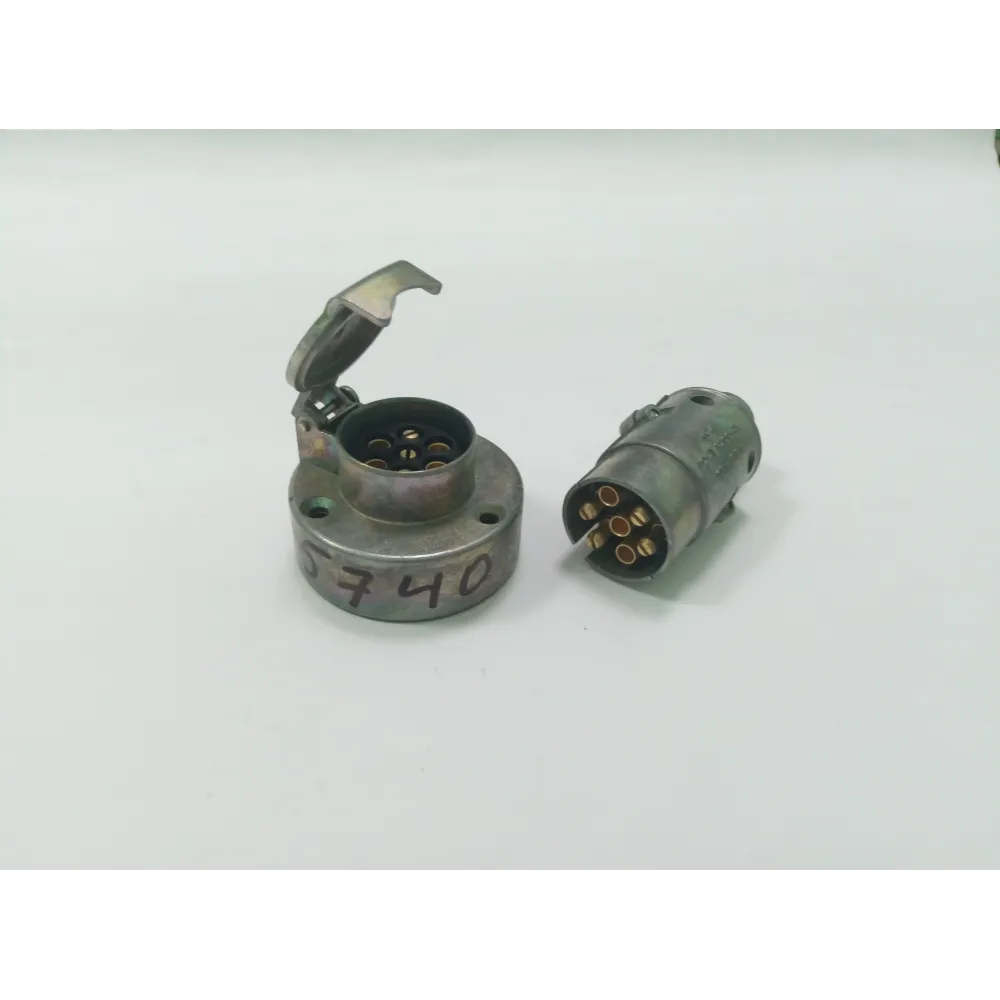 Вилка з розеткою комплект 12-24 В ПС300