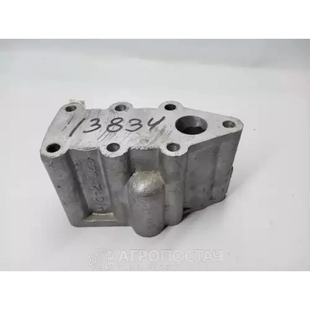 Кришка нижня розподільника Р80.2.023 ВТЗ Т-25А, ЛТЗ Т-16, ЛТЗ Т-25, ХТЗ 2511