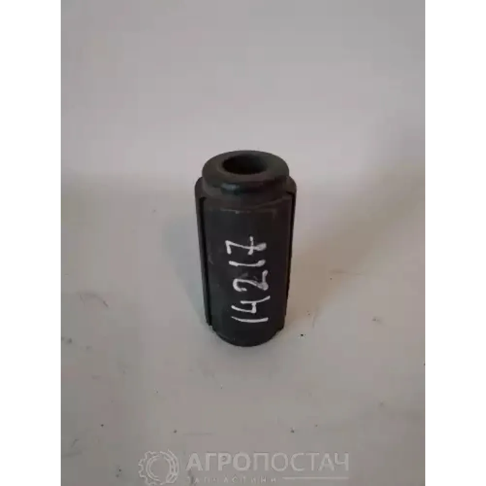 Втулка ушка рессоры задней