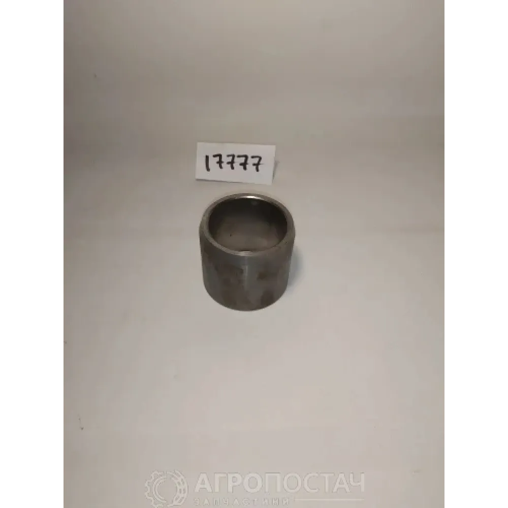 Втулка задняя оси качания 40-3001022 МТЗ 80, МТЗ 82, ЮМЗ 6