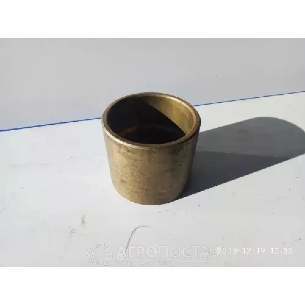 Втулка шатуна А57.01.006