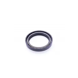 Манжета валу заднього моста ліва