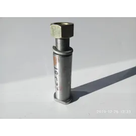 Палец ушка рессоры задней