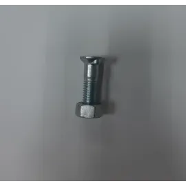 Болт з гайкою