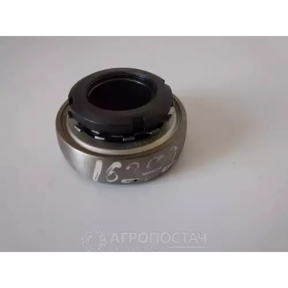 Підшипник опор колін вала соломотрясу 1680207 Versatile Дон-1500