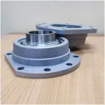 Корпус с подшипником в сборе 95110360F