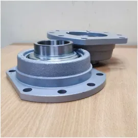 Корпус с подшипником в сборе