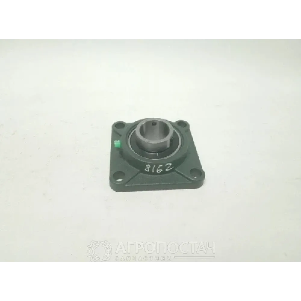 Подшипник с корпусом катка бороны на 4 отверстия 208UCF