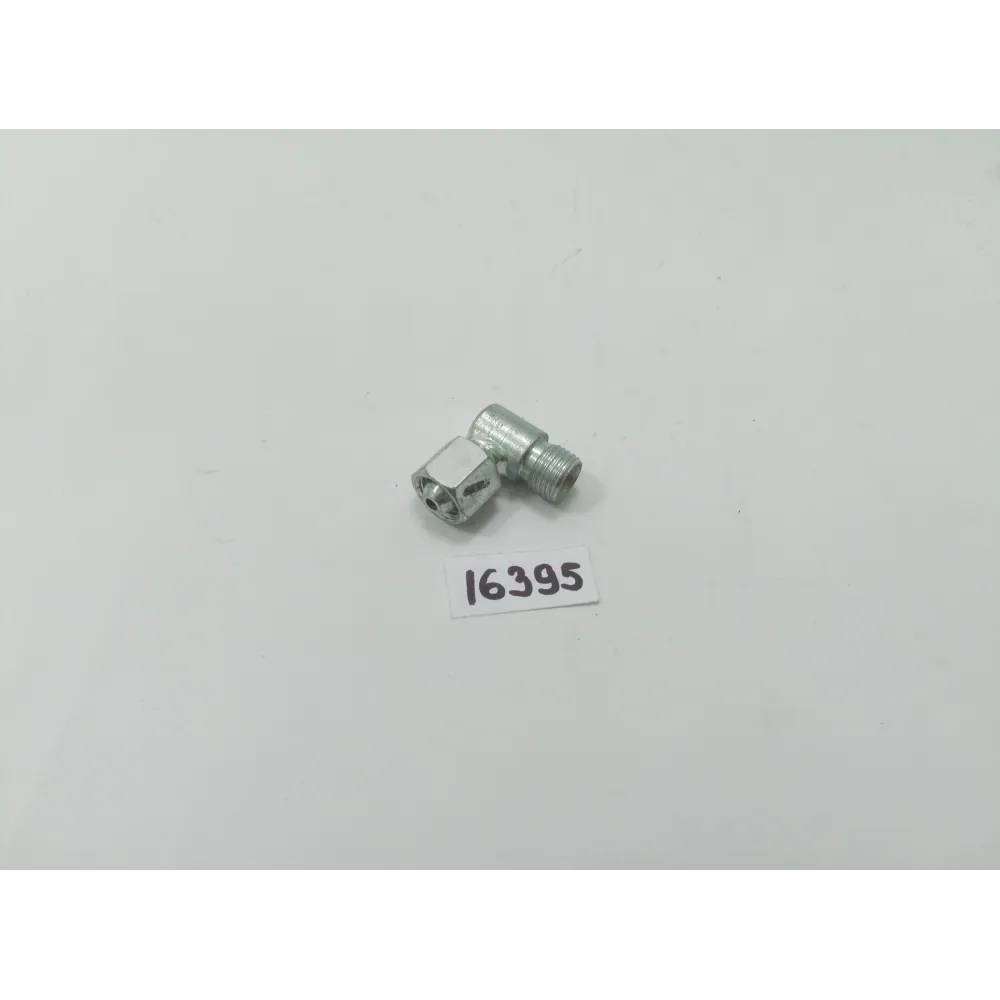 Перехідник кутовий з гайкою DK-8223