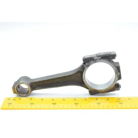 Шатун з втулкою