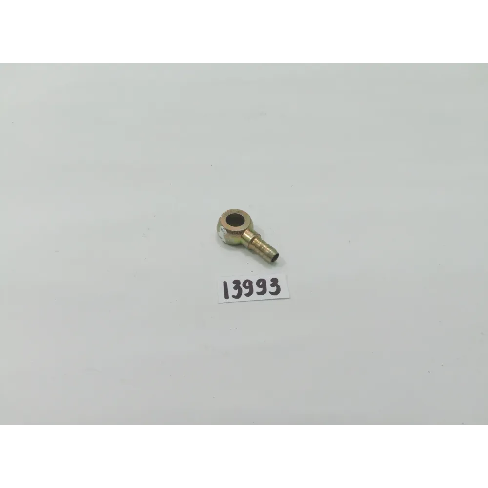 Угольник топливопровода под хомут D10 ЮМЗ 6