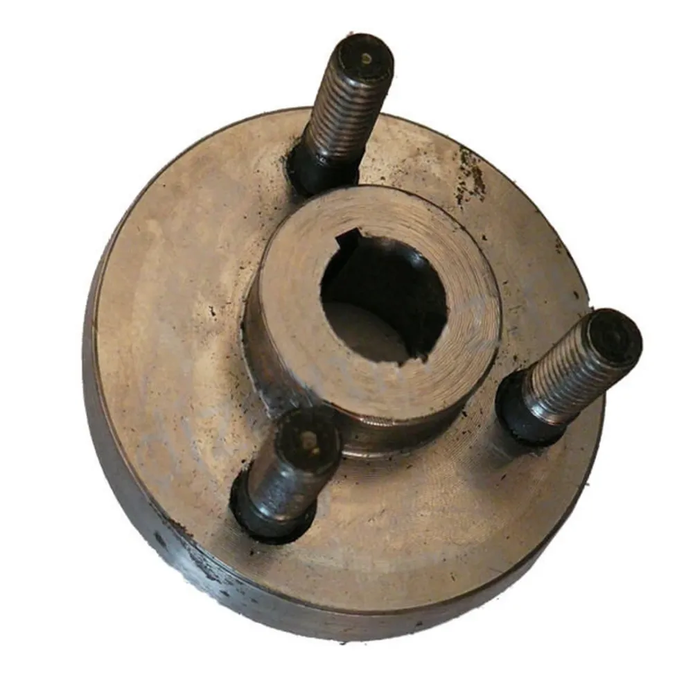 Фланець приводу ПНВТ зі шпильками 245-1006320 МТЗ 1025, МТЗ 920