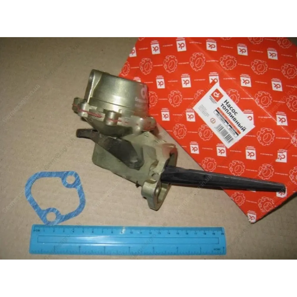 Насос паливний