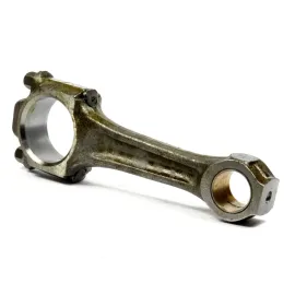 Шатун з втулкою