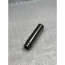 Втулка клапана напрямна